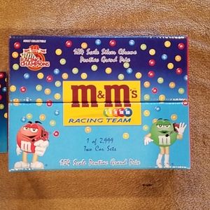BNIB RACING CHAMPIONS 1:24 #36 M&M